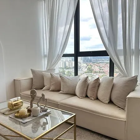 The Gilded Studio Petaling Jaya With City View Exterior photo